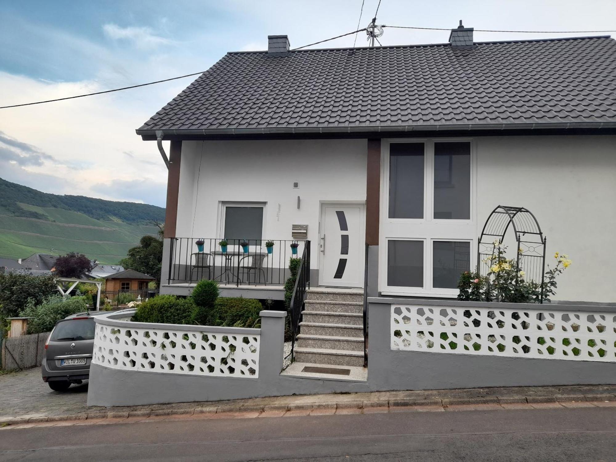 Gaestezimmer Bernkastel - Gaestehaus Barbara Bagian luar foto